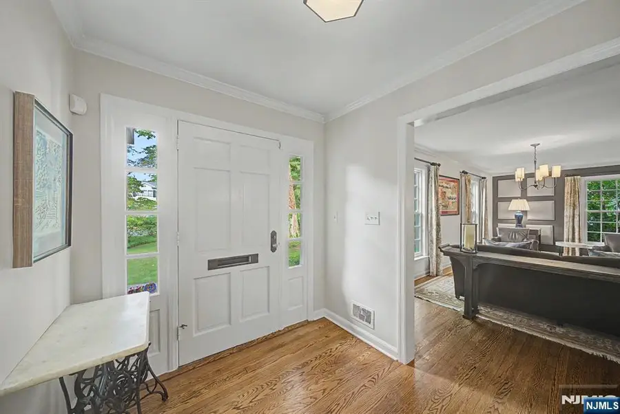 22 Birchwood Place, Tenafly, NJ 07670 - #2