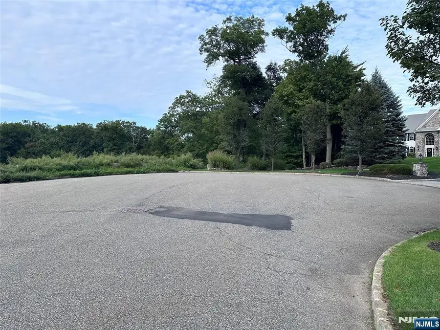 14 Nicholas Drive, Kinnelon, NJ 07405 - #2