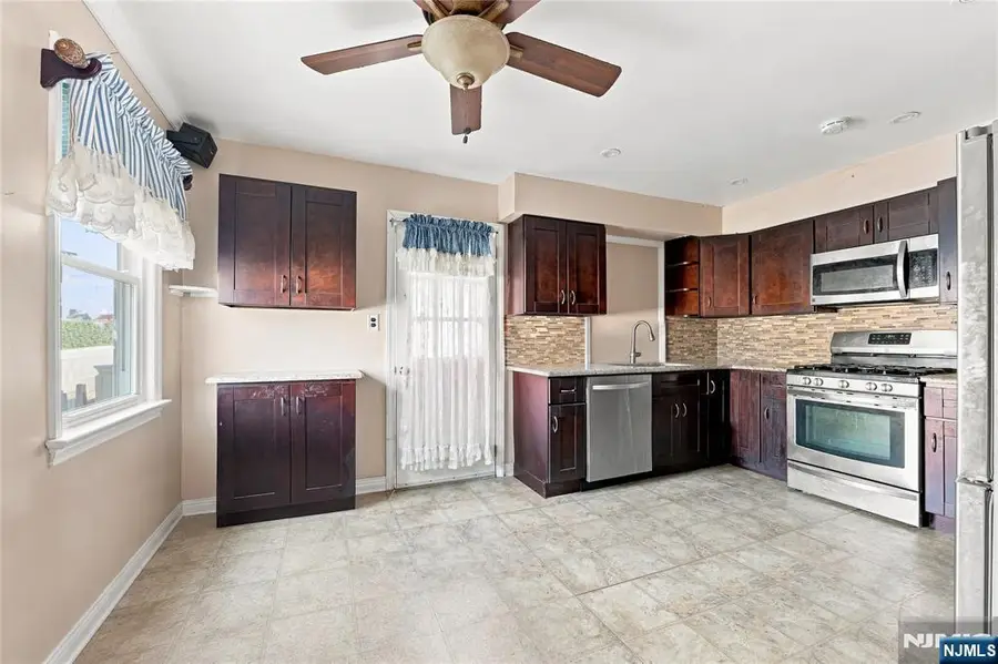 18 Memphis Avenue, Belleville, NJ 07109 - #3