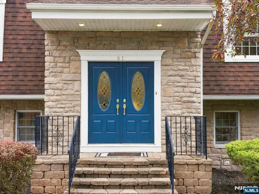 61 Geoffrey Way, Wayne, NJ 07470 - #2