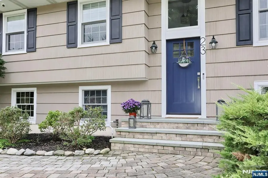 23 Hamilton Street, Allendale, NJ 07401 - #3