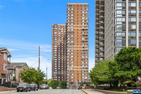 100 Old Palisade Road 3215, Fort Lee, NJ 07024