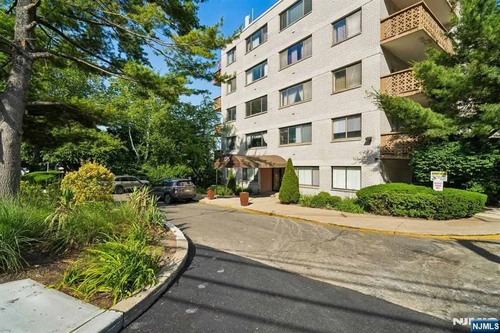 1375 River Road 1A, Edgewater, NJ 07020 - #1