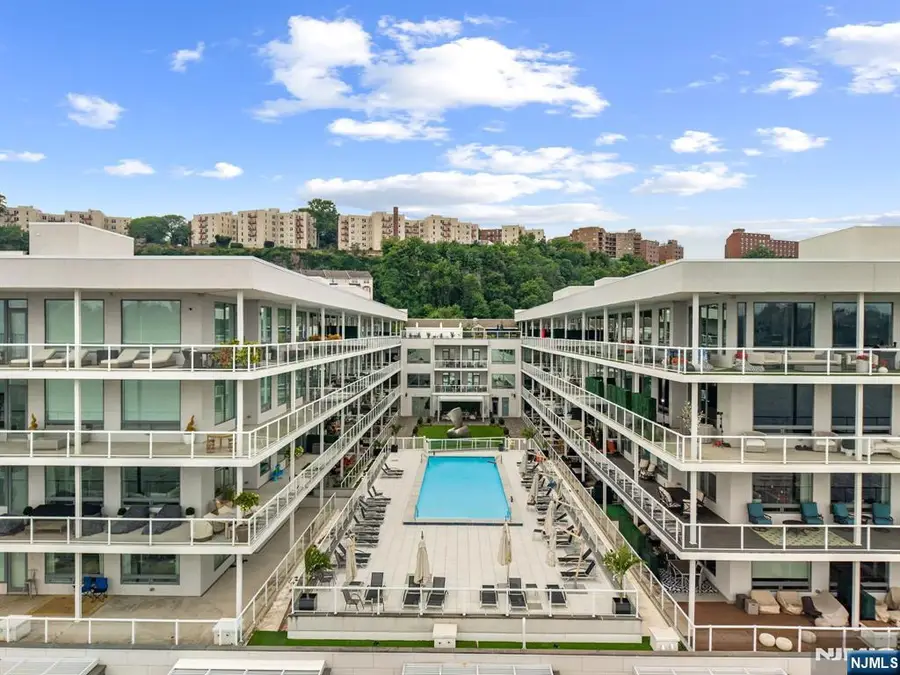 3 Somerset 307, Edgewater, NJ 07020 - #3