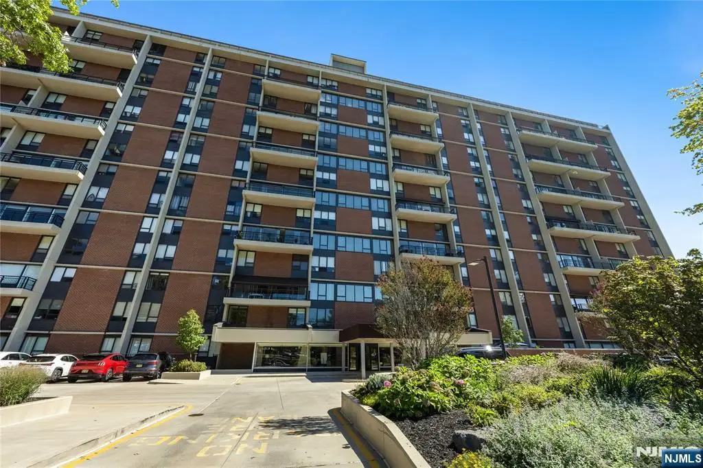 3 Horizon Road 1023, Fort Lee, NJ 07023 - #1