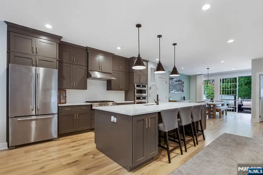 98 Cinnamon Drive, Upper Saddle River, NJ 07458 - #2
