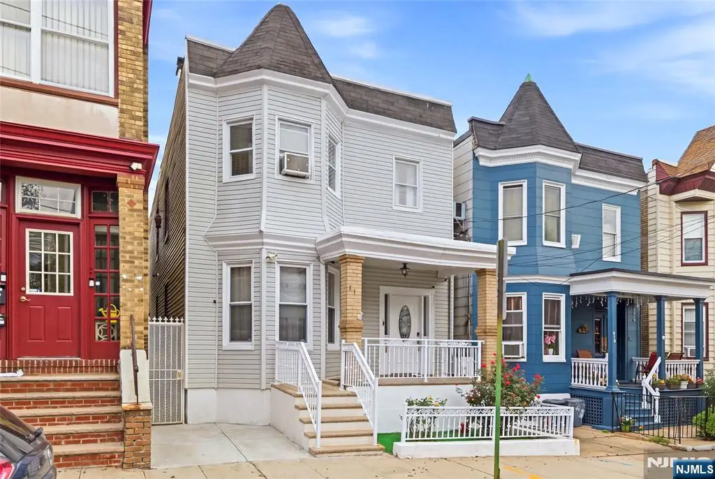 813 20th Street, Union City, NJ 07087 - #1