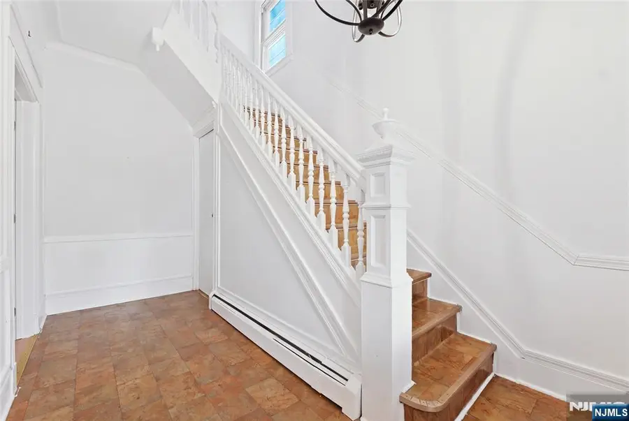 813 20th Street, Union City, NJ 07087 - #2