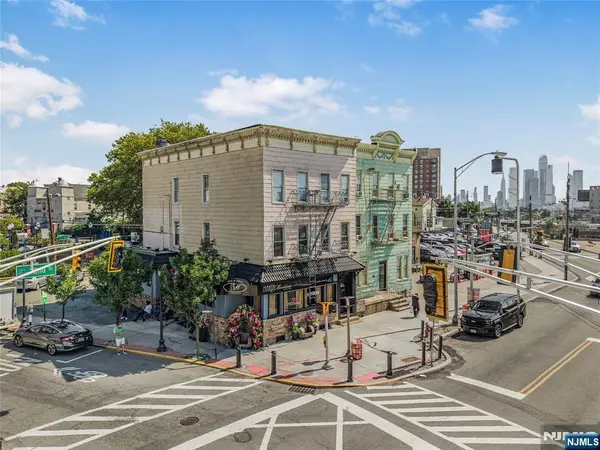328 32nd Street, Union City, NJ 07087