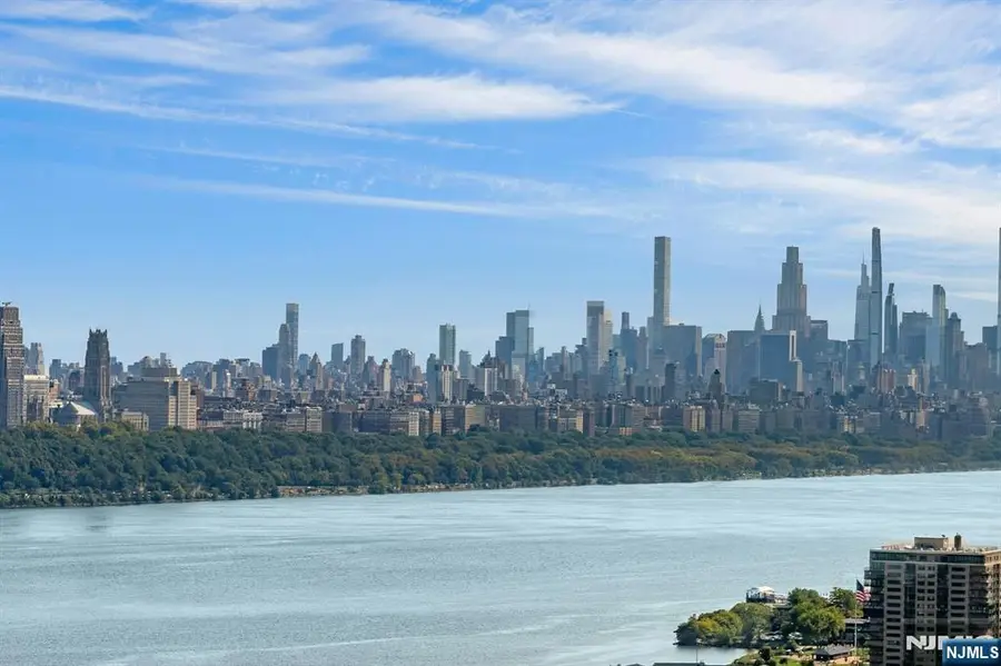 1600 Parker Avenue 15C, Fort Lee, NJ 07024 - #2