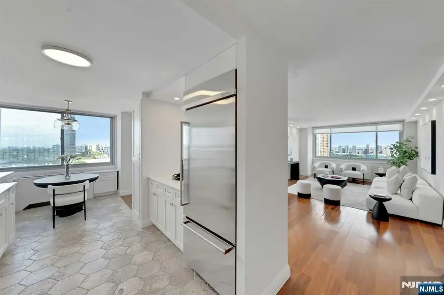 1600 Parker Avenue 15C, Fort Lee, NJ 07024 - #3
