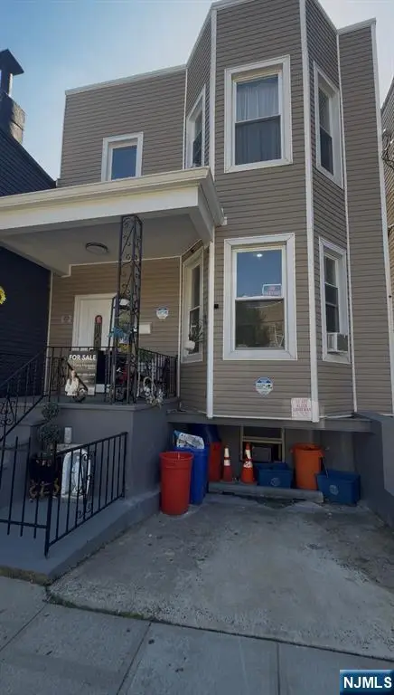 517 Monastery Place, Union City, NJ 07087