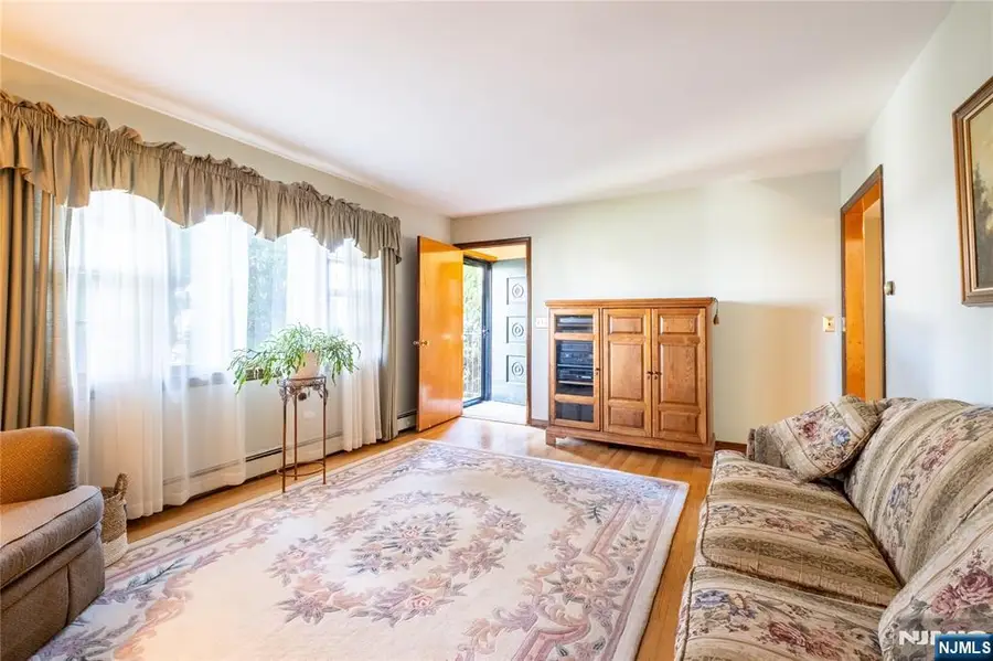 34 Cottage Place, Garfield, NJ 07026 - #3