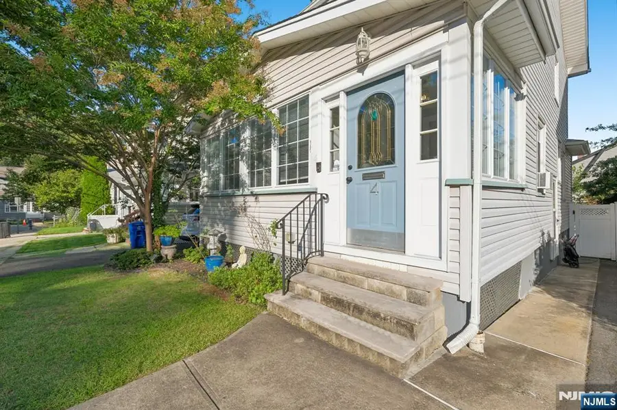 4 Park Drive, West Orange, NJ 07052 - #3