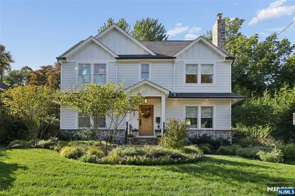 584 Sylvan Place, Haworth, NJ 07641