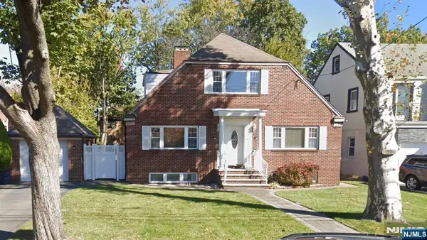 97 Riverview Avenue, Cliffside Park, NJ 07010