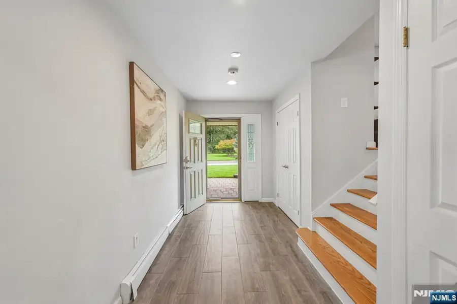 18 Dogwood Lane, Montvale, NJ 07645 - #2