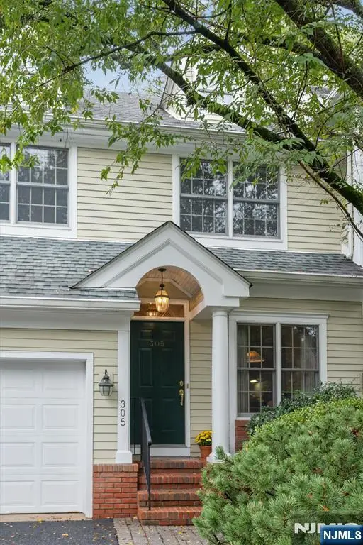 305 Huntington Court, Wyckoff, NJ 07481 - #2