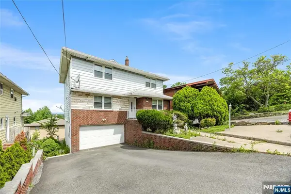 261 10th Street, Palisades Park, NJ 07650