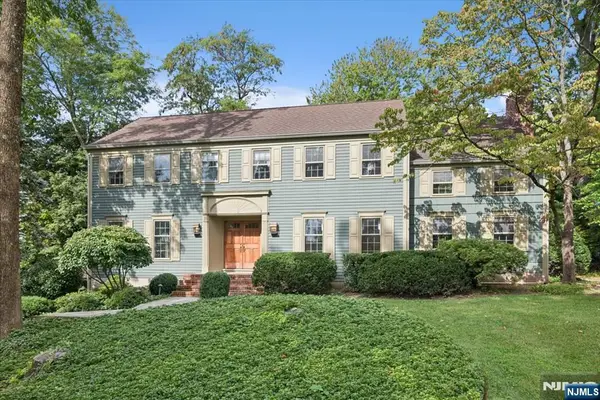 1 Ellyn Court, Morris Township, NJ 07960