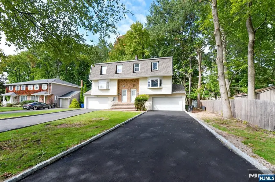 85 Primrose Lane B, Paramus, NJ 07652 - #2