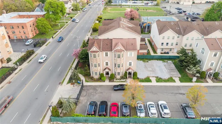 103 S Grove Street, East Orange, NJ 07018 - #3