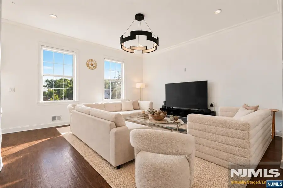 18 Parkside Lane, Teaneck, NJ 07666 - #2