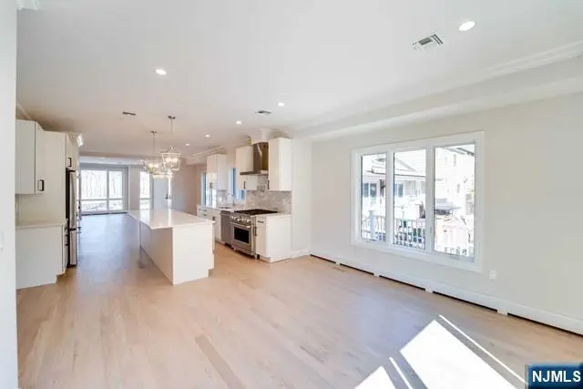 462 A 6th A, Palisades Park, NJ 07650 - #3