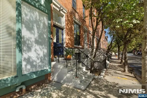 273 Monmouth Street 3, Jersey City, NJ 07302