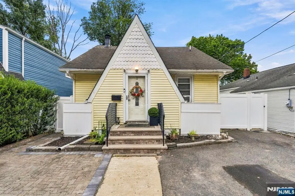 3 Seminole Avenue, Dumont, NJ 07628 - #1