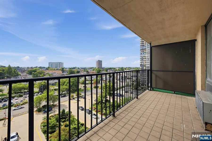 200 Winston, Cliffside Park, NJ 07010 - #3