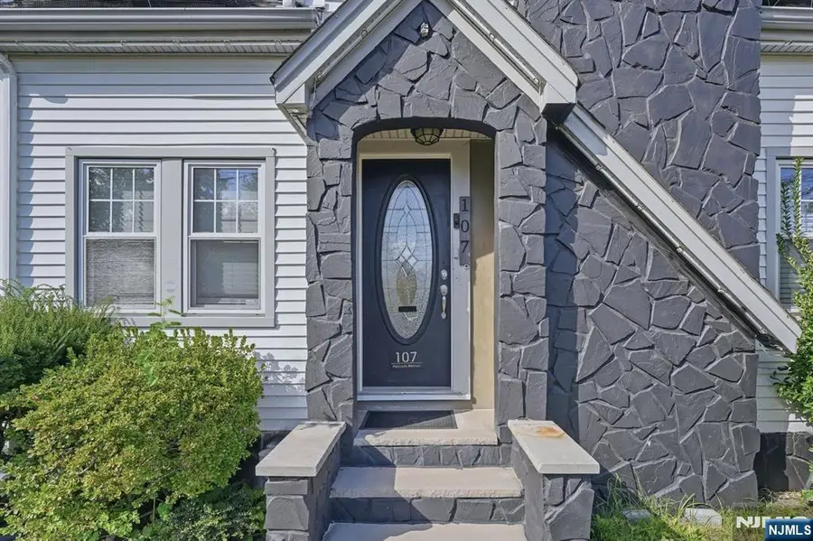 107 Palisade Avenue, Bergenfield, NJ 07621 - #2