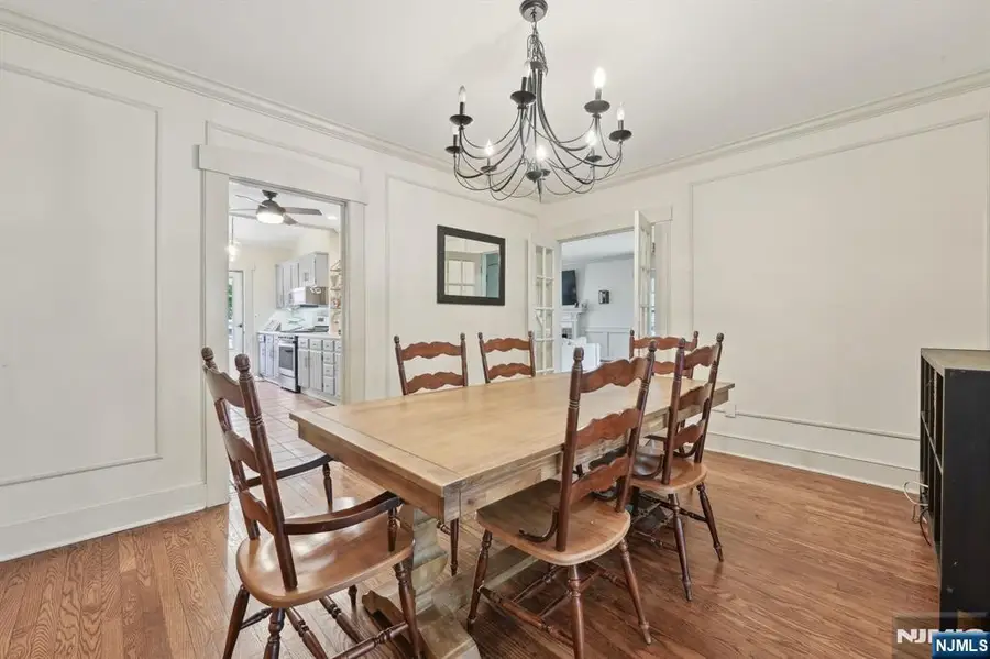 211 Pinelynn Road, Glen Rock, NJ 07452 - #3
