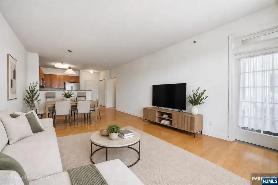 15 Enterprise Court 1-05, Jersey City, NJ 07305 - #2