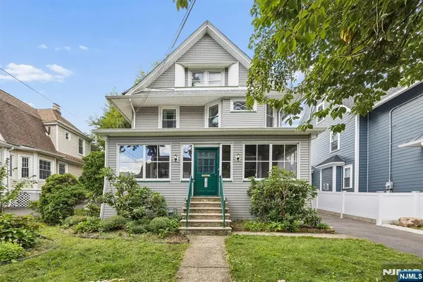 34 Hasbrouck Place, Rutherford, NJ 07070