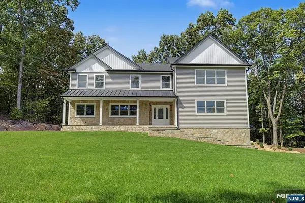 119 Stag Hill, Mahwah, NJ 07430