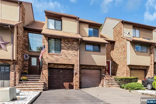 7 Ross Road, Wallington, NJ 07057