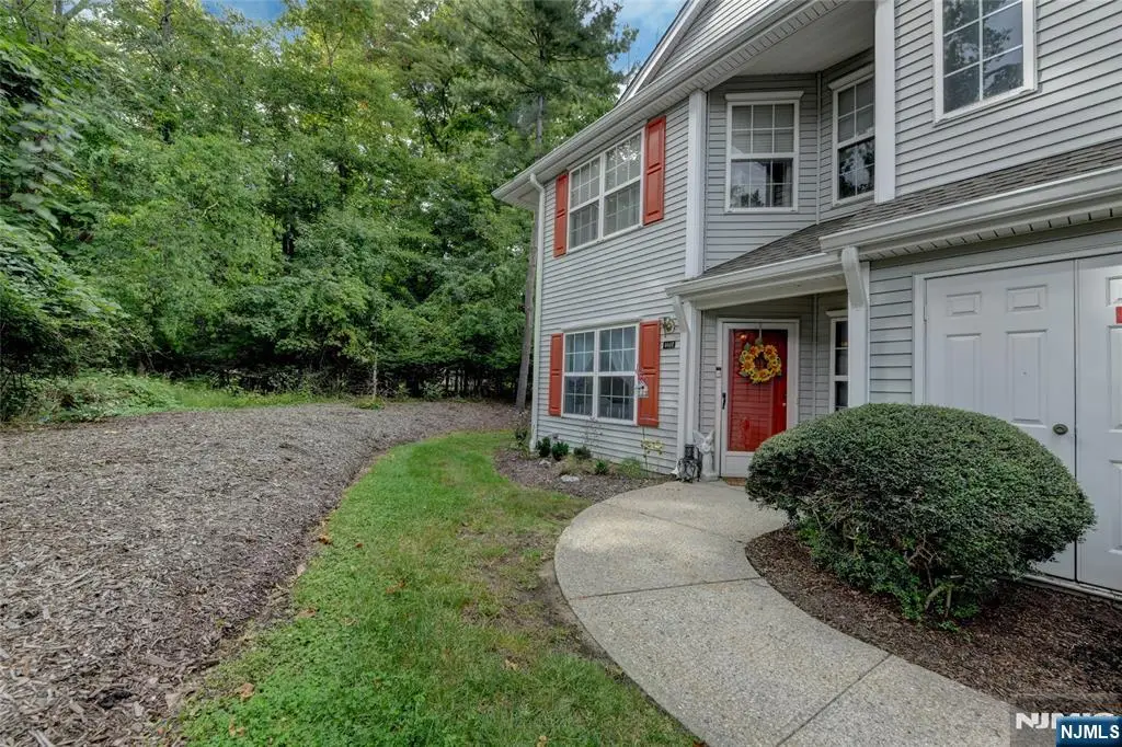 4601 Tudor Drive, Pompton Plains, NJ 07444 - #1