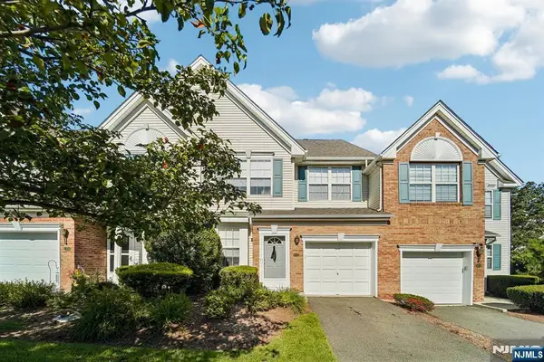 136 Cambridge Drive 1102, Nutley, NJ 07110