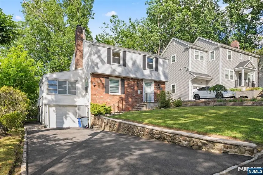 26 W Lawn Road, Livingston, NJ 07039 - #3