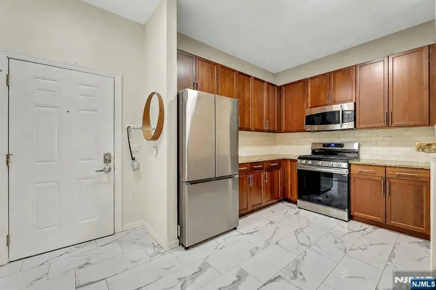 1109 Riverview Avenue 109, Englewood, NJ 07631 - #3