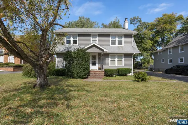 30 Bloomfield Avenue, Montville Township, NJ 07058