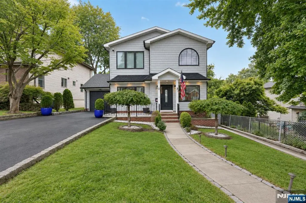 690 Ray Avenue, Ridgefield, NJ 07657 - #1