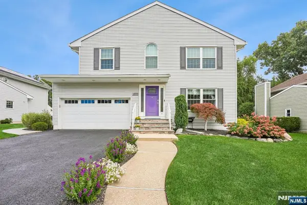19 Kinder Drive, Bloomfield, NJ 07003