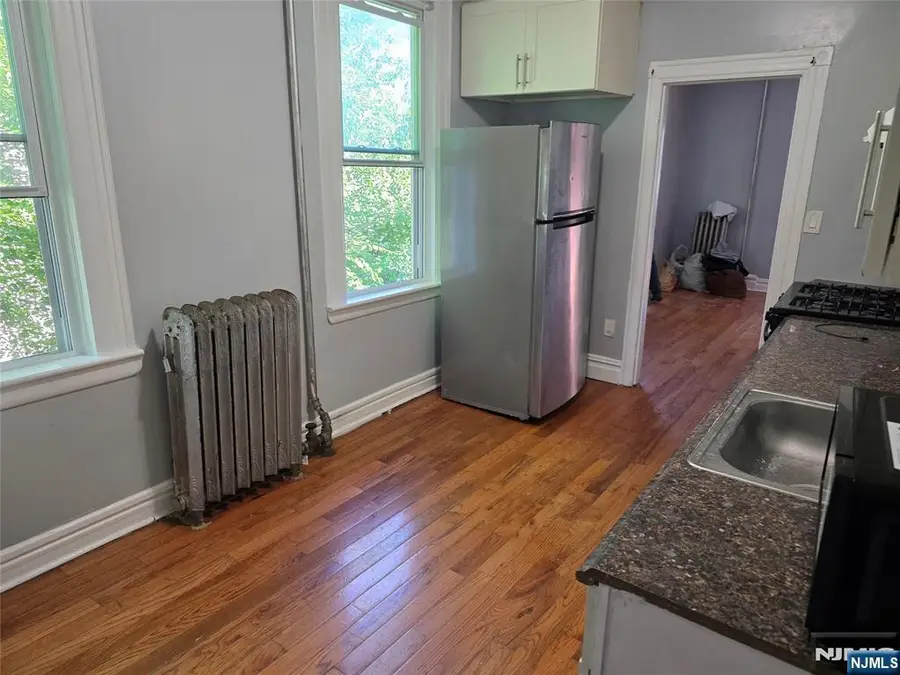 9 17th Street, East Orange, NJ 07018 - #3