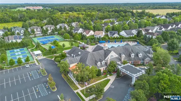 66 Saratoga Court, Franklin, NJ 08873