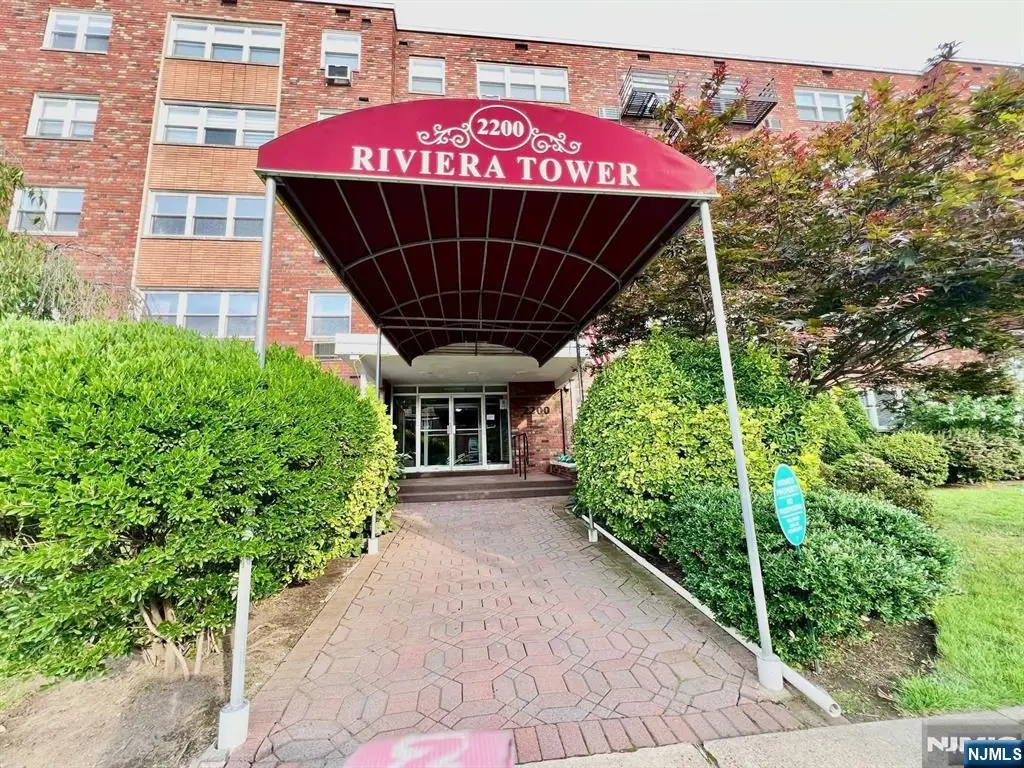 2200 Center Avenue E7, Fort Lee, NJ 07024 - #1