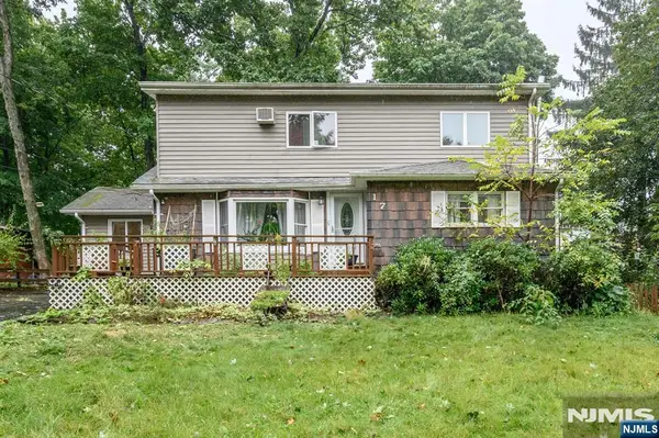 17 Brady Street, West Milford, NJ 07480