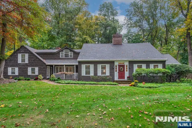 16 Plymouth Drive, Upper Saddle River, NJ 07458 - #1