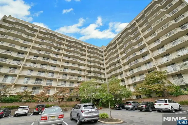 1077 River Road 1009, Edgewater, NJ 07020